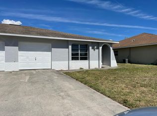 429 SE 23rd Pl, Cape Coral, FL 33990