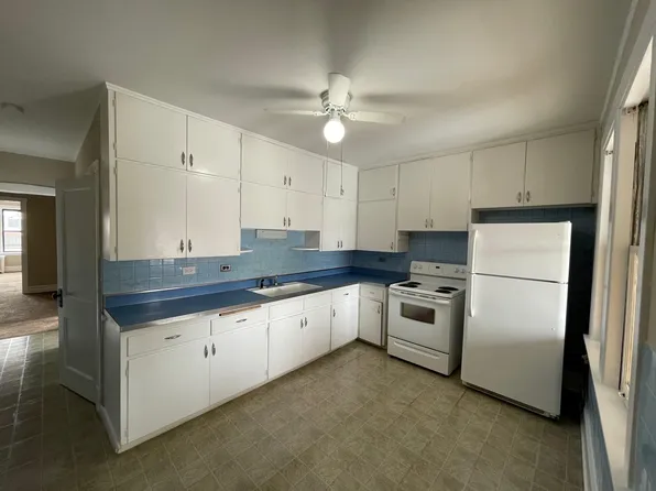 5535 N Milwaukee Ave, Chicago, IL 60630