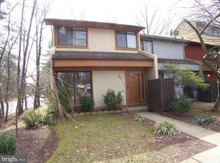 2178 Cartwright Pl, Reston, VA 20191