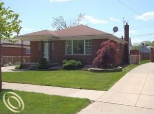 1157 Cleveland Ave, Lincoln Park, MI 48146