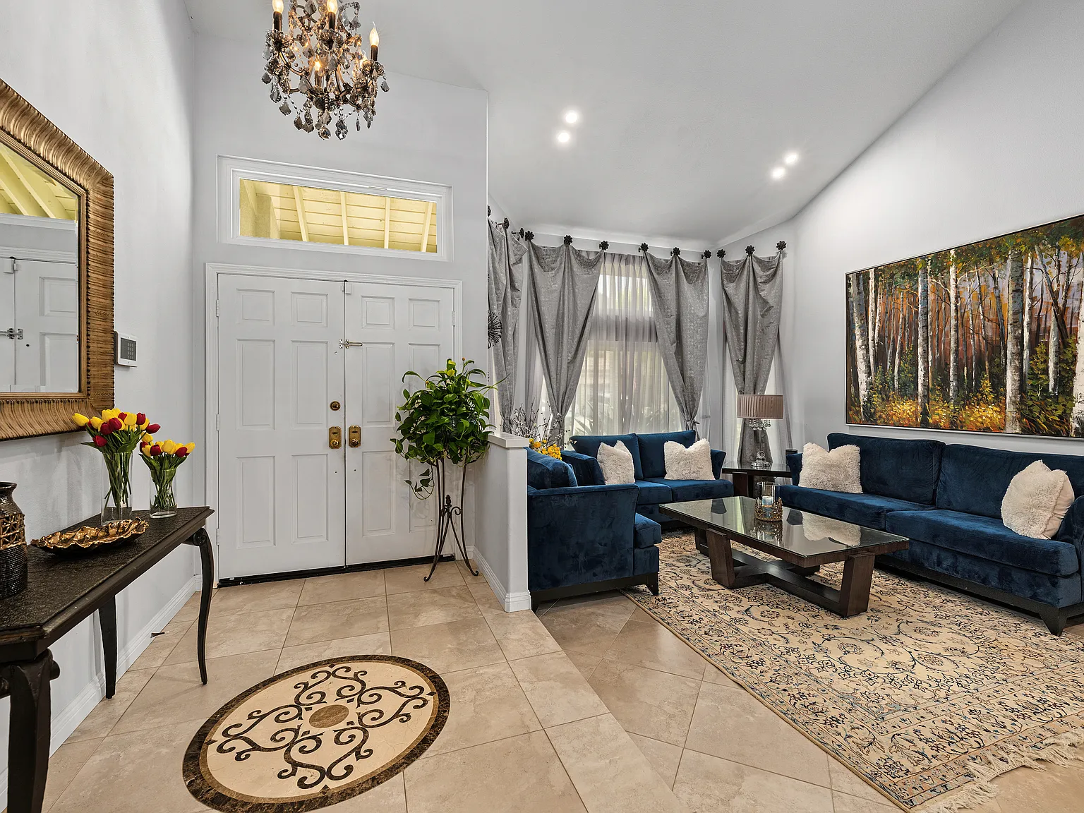 4 bed, 2138 sqft, $7,300 — Photo 2
