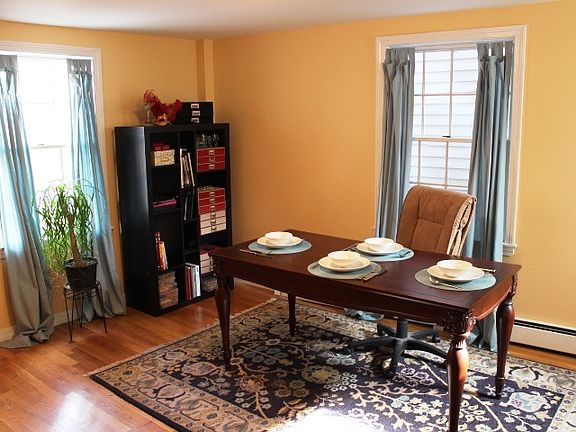 2nd image of 74 Essex St #1