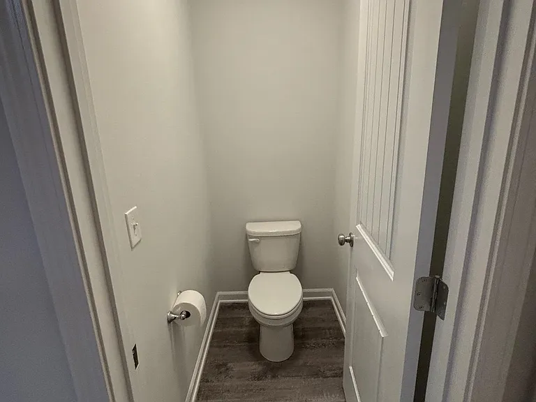 212 Oracle Cir — Photo 32