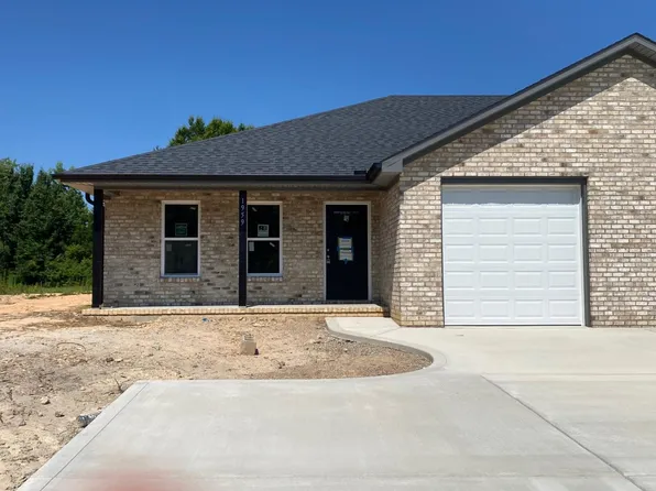 1961 Glen Manor Ct, Lincolnton, NC 28092