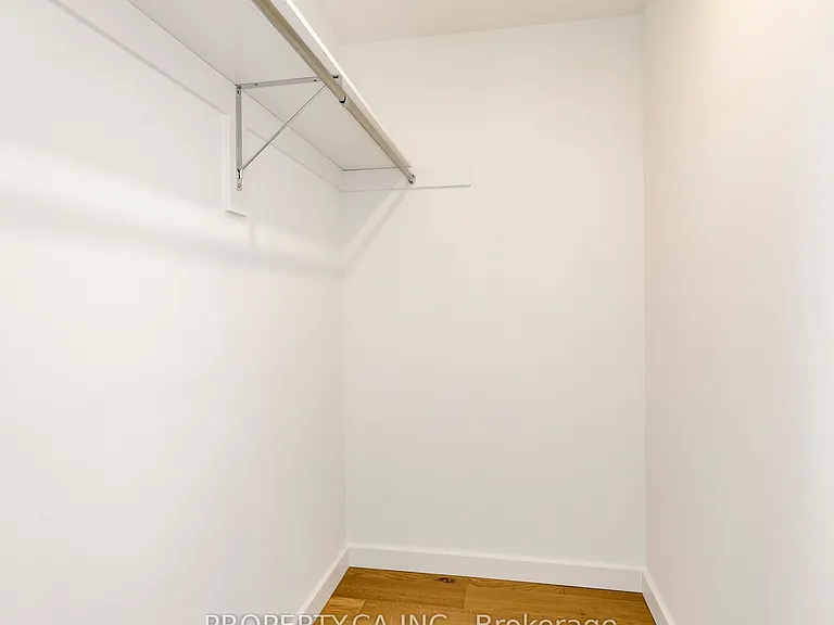 301 Keele St #3 — Photo 21