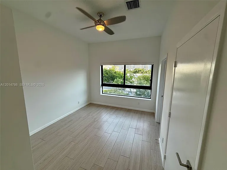119 NE 6th St #119 — Photo 16