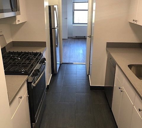 2nd image of 245 E 63rd St APT 20N