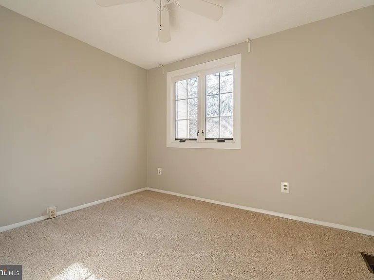 2911 Montauk Ct — Photo 28