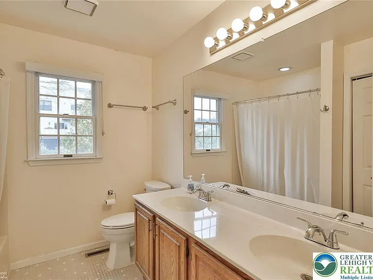 4059 Wedgewood Rd — Photo 37