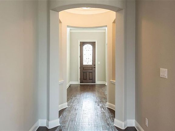 3rd image of 540 Daylight Dr