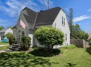 1738 N Erb St, Appleton, WI 54911