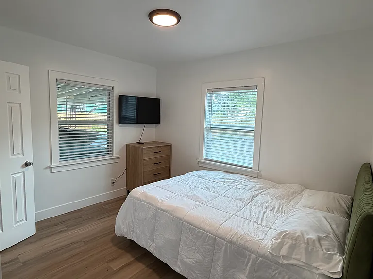 206 S Highland Ave #A — Photo 7