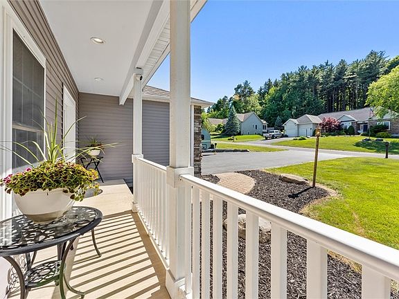 5th image of 4454 Renee Meadows Dr