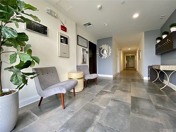 2nd image of 14934 Burbank Blvd #103