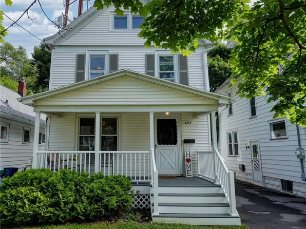 137 W Chestnut St, East Rochester, NY 14445