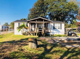 606 Lakeside Dr, Channelview, TX 77530