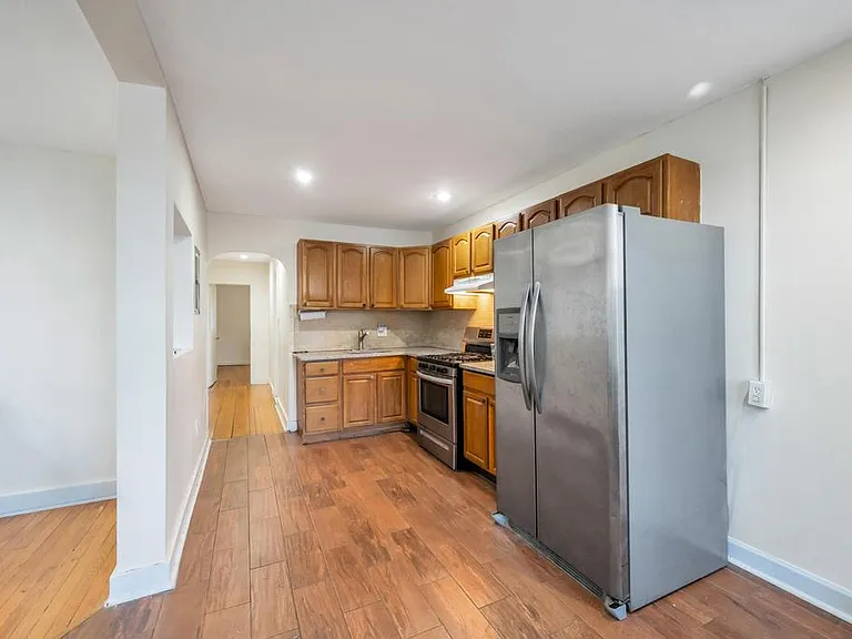 8434 Little Neck Pkwy #2 — Photo 9