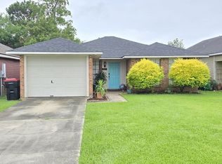 601 Saint Seton Ln, Youngsville, LA 70592