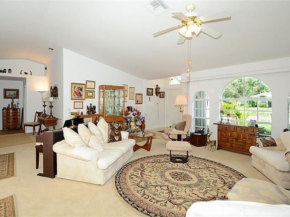 3rd image of 3583 Lavilla Ave