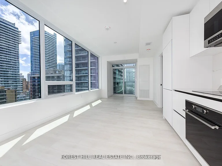 117 Broadway Ave #1302 — Photo 11