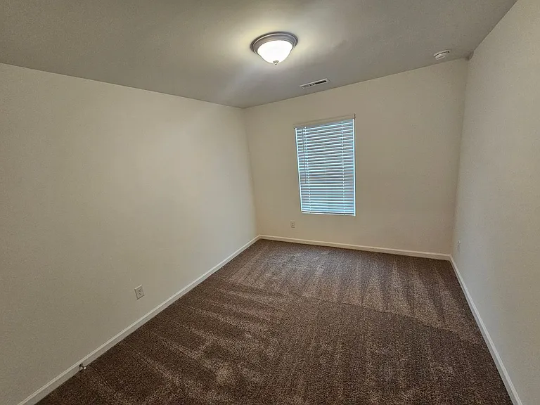 780 Earhart St NW — Photo 10