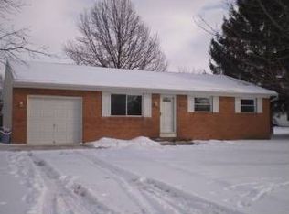 17648 S Pansy Ln, Grand Rapids, OH