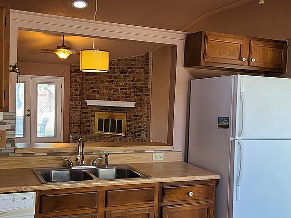 5th image of 2707 LAKE HAVEN