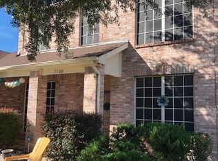 7700 Southbridge Ln, Arlington, TX 76002