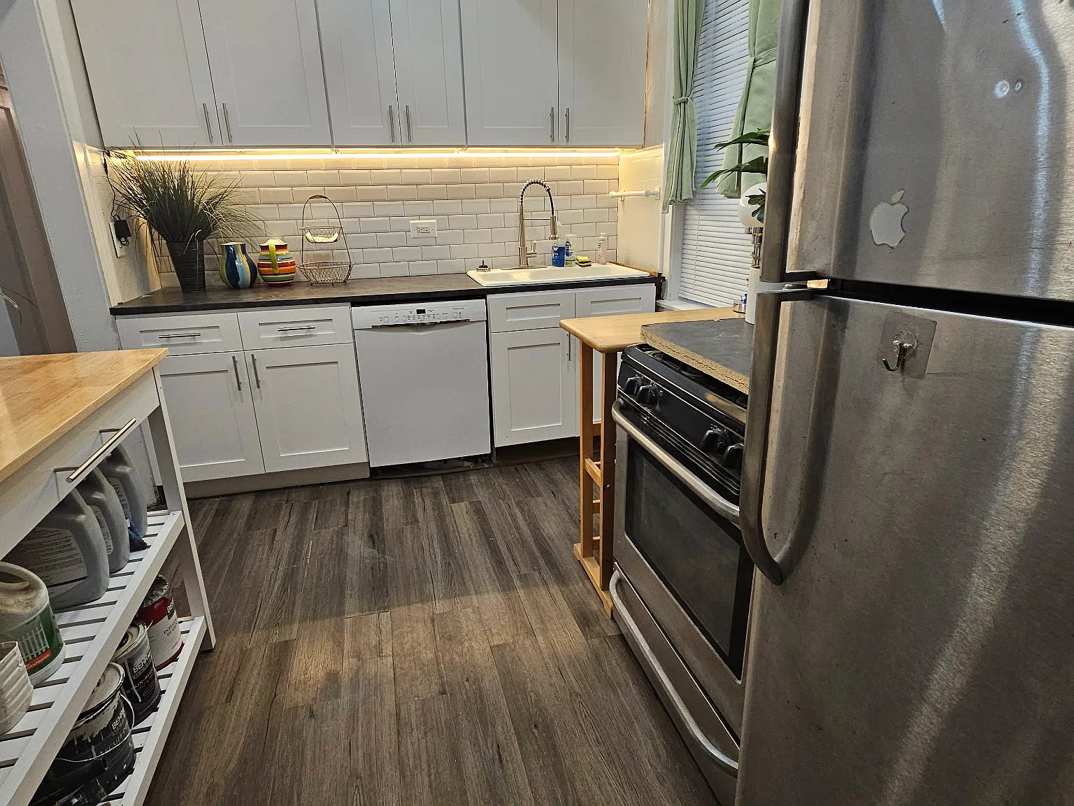 2 bed, 1595 sqft, $1,950 — Photo 2