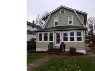 811 3rd St, Beverly, NJ 08010