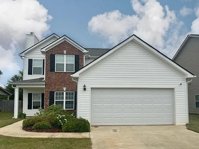 156 Amelia Dr — Photo 2