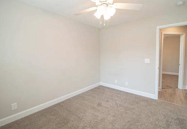 220 King Rd — Photo 15