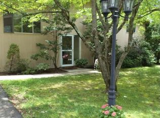 31 Minot Rd, Concord, MA 01742