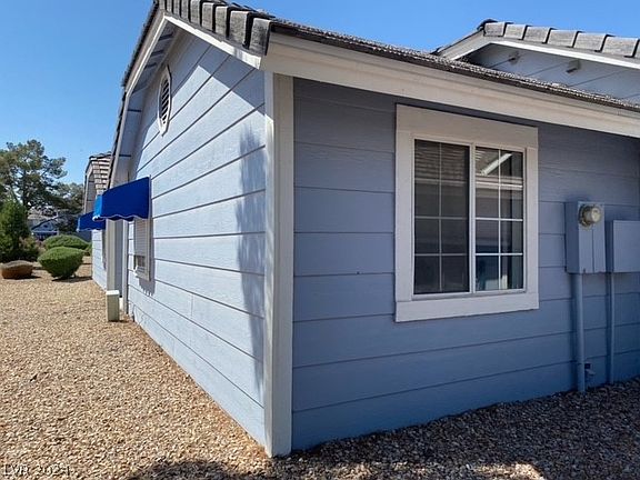3rd image of 5801 Medallion Dr Unit 101
