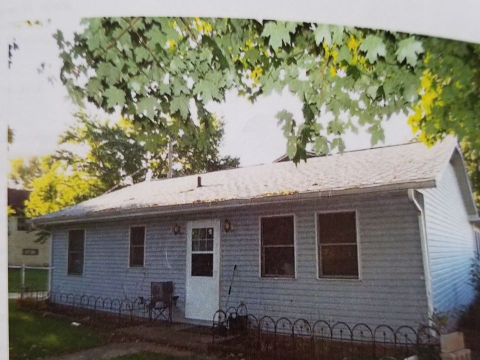 1st image of 408 E Hanna St