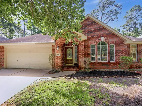 202 W Russet Grove Cir, Conroe, TX 77384