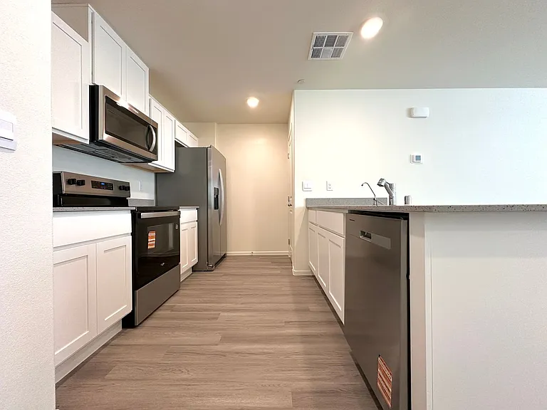 9350 Soothing Sea St — Photo 5