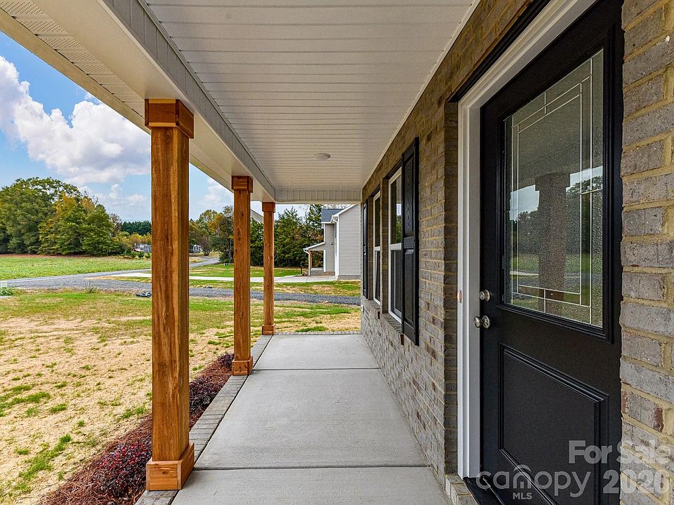 1st image of 573 Wade Rd