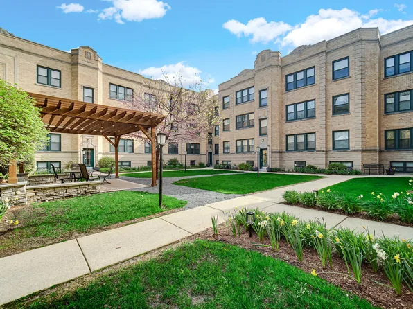 4027 N Mozart St #1, Chicago, IL 60618