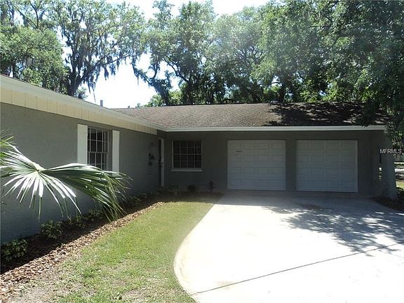 3rd image of 1205 Meadowcrest Dr