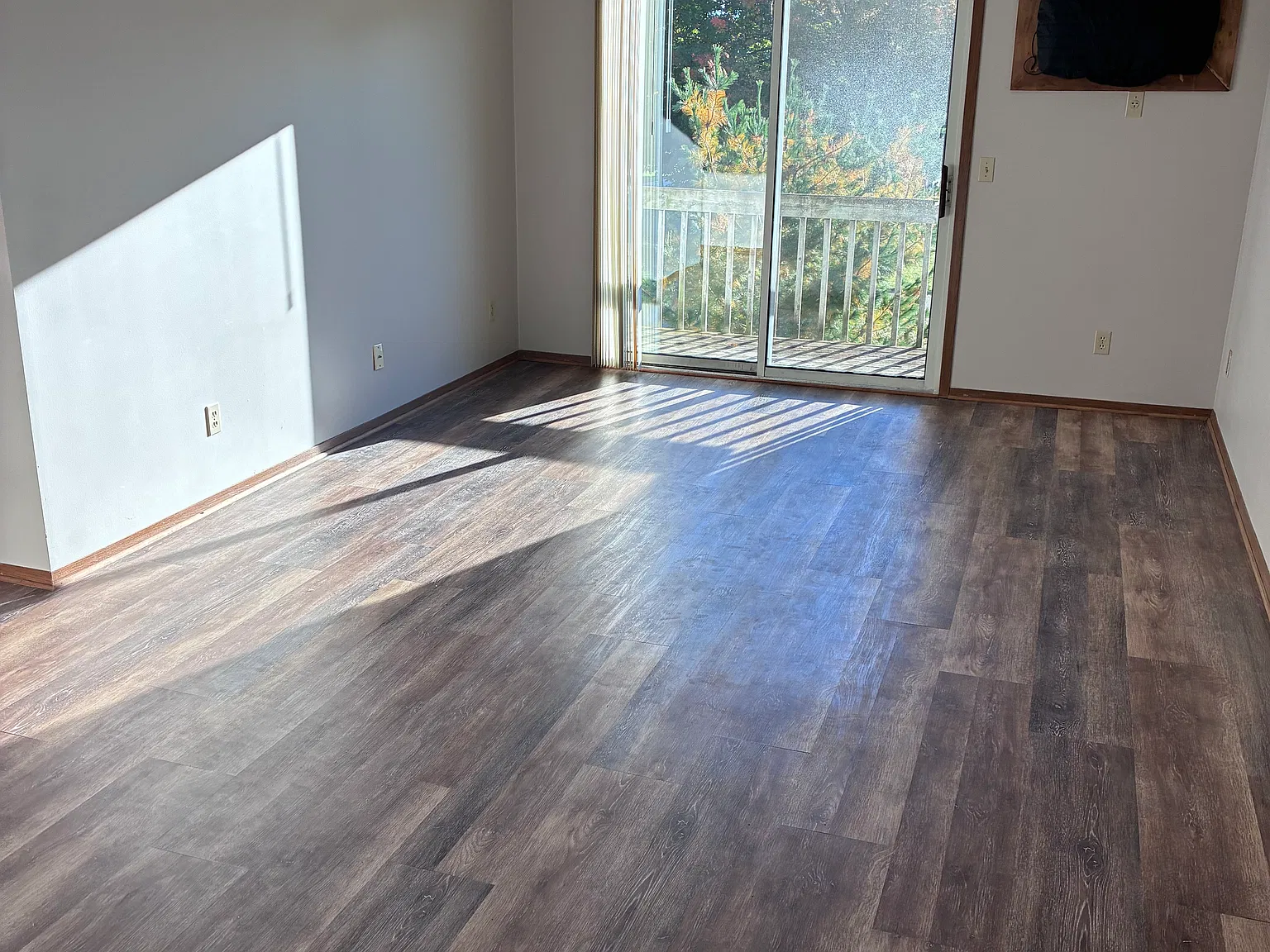 2 bed, 950 sqft, $1,050 — Photo 1