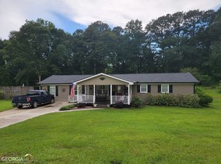 4520 Lakeview Dr, Powder Springs, GA 30127