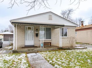 8412 Farnum Ave, Warren, MI 48093