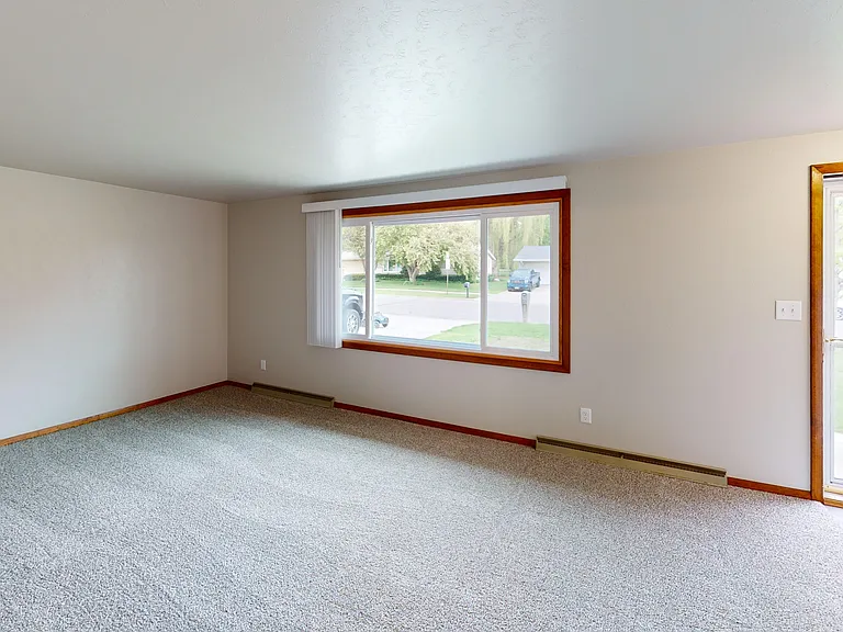 1403 Ponderosa Ave — Photo 11