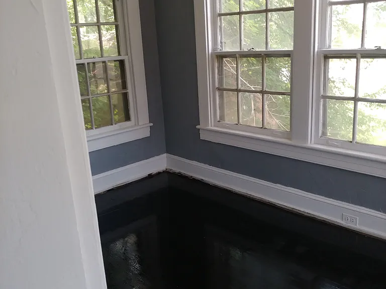 1119 N Main St — Photo 5