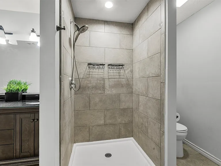 1215 Tejas Blvd — Photo 13