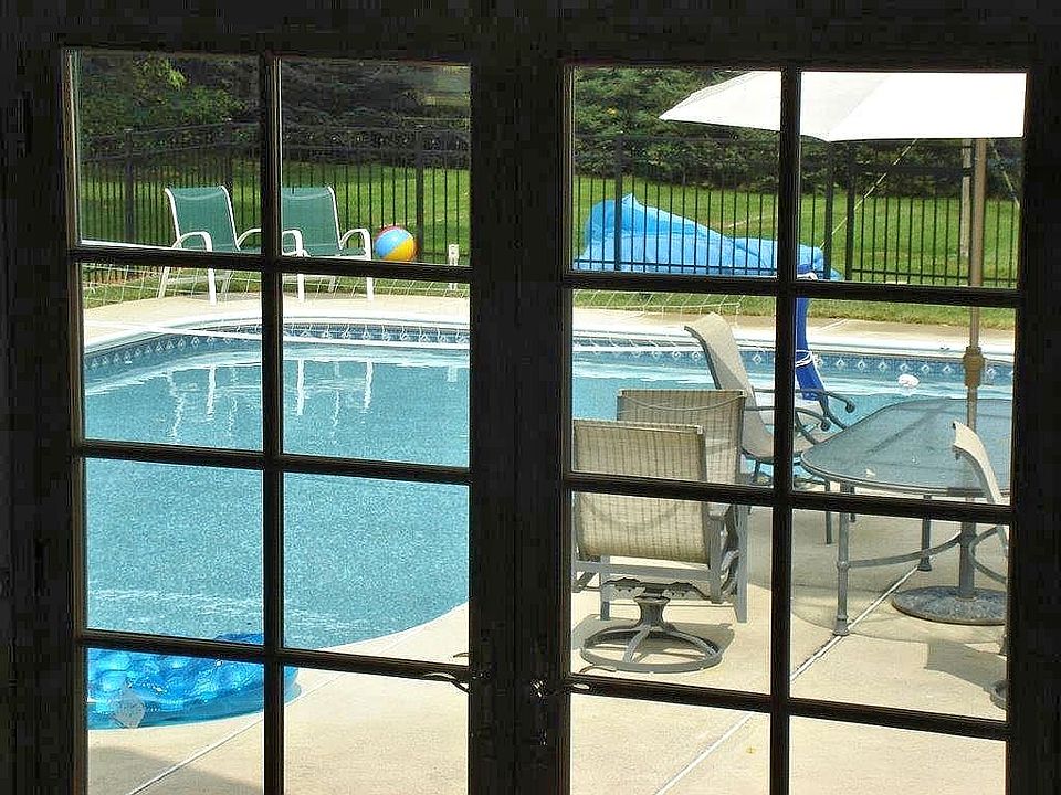 Hated pool~  from this room