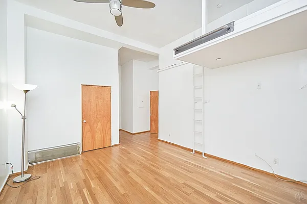 Rented by Halstead Real Estate | media 19