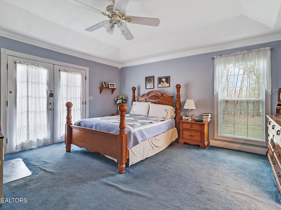 13th image of 281 Hatler Rd
