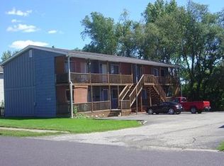 2604 Pine St APT 8, Pekin, IL 61554
